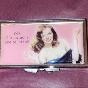 Vintage inspired pill container pin-up style mirror container with seven slots